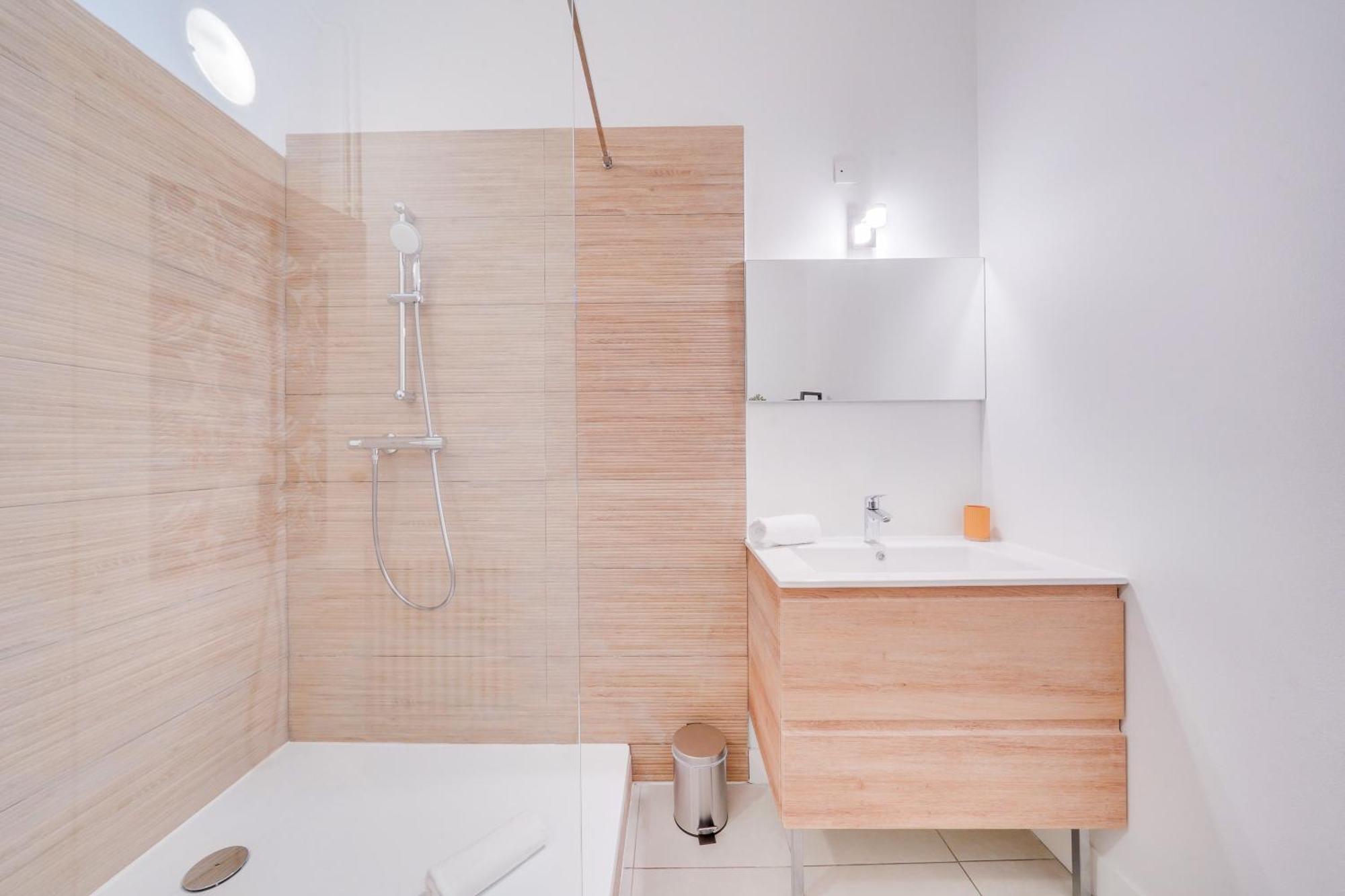 Le New Vintage - Appt En Plein Coeur De Bordeaux Lägenhet Exteriör bild